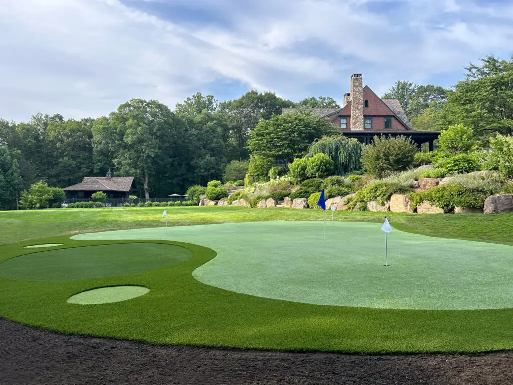 Backyard Putting Greens in Chattanooga
